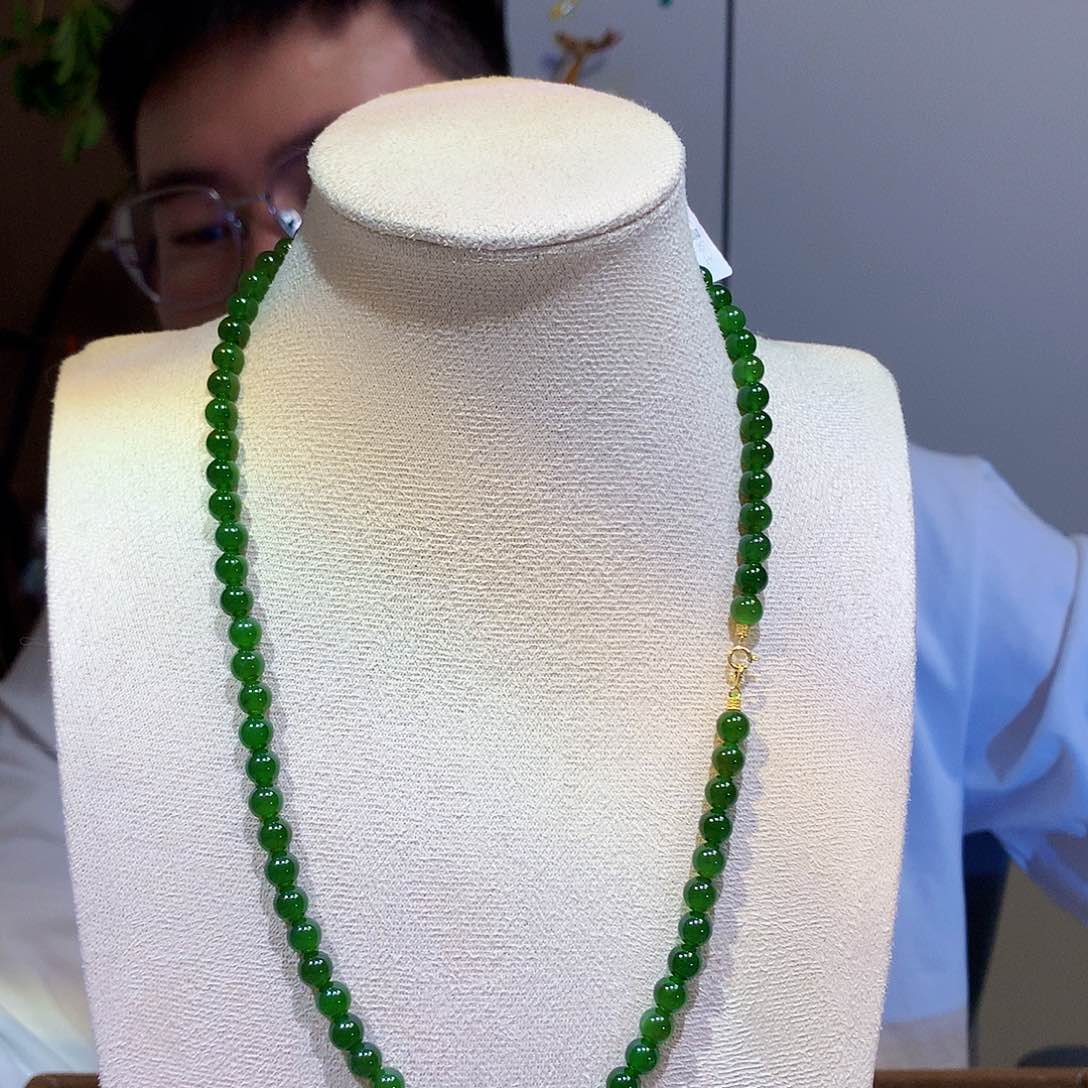 颈饰18K金镶嵌和田玉（碧玉）卡6