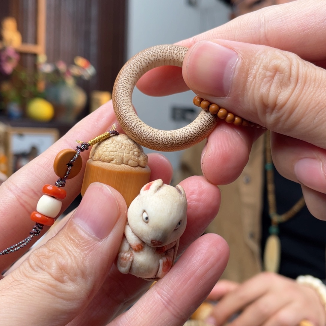 平***野木方颜竹木艺术吊坠