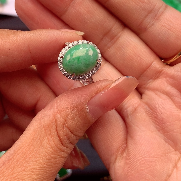 翡翠颈饰银S925镶嵌翡翠