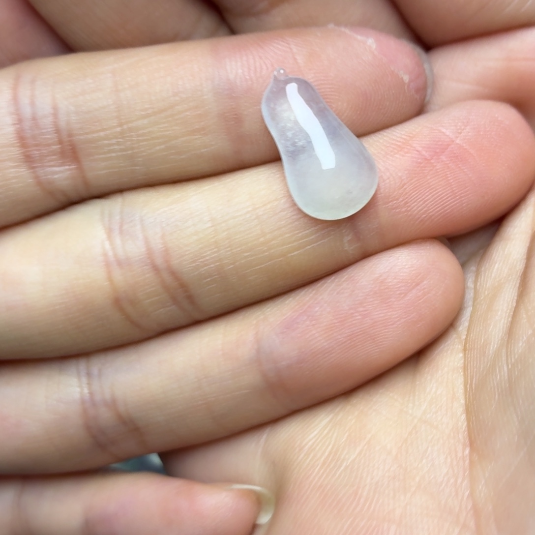 翡翠未镶嵌颈饰白冰葫芦瓜