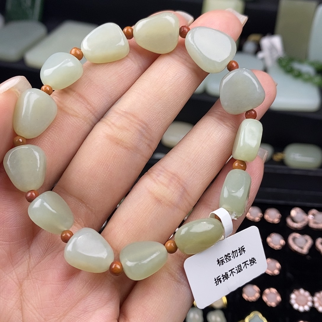 和田玉未镶嵌手串