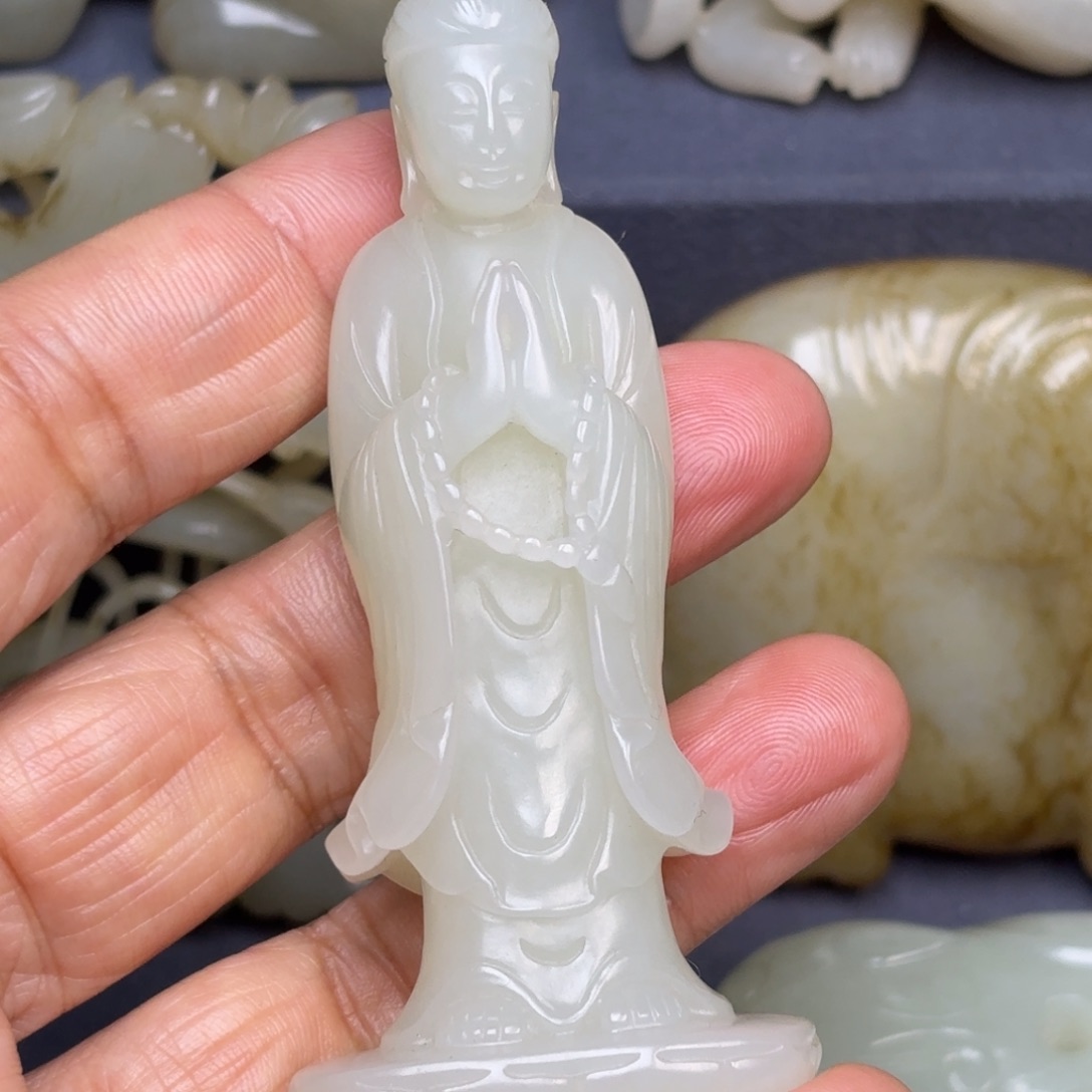 和田玉（糖玉）挂件未镶嵌泣**鹰