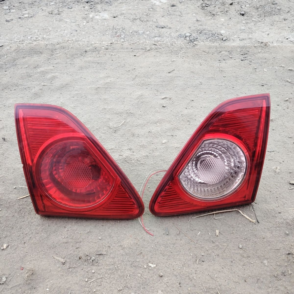 适配07-09款丰田卡罗拉尾灯刹车灯备箱盖灯内尾灯