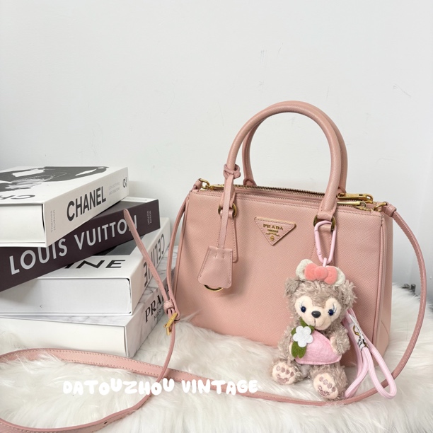 95新 Prada/普拉达 粉金新款小号杀手斜挎包kl 