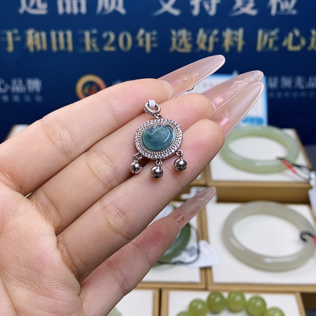 颈饰银S925镶嵌翡翠sj