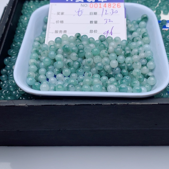 瑶***池翡翠未镶嵌手链多样性