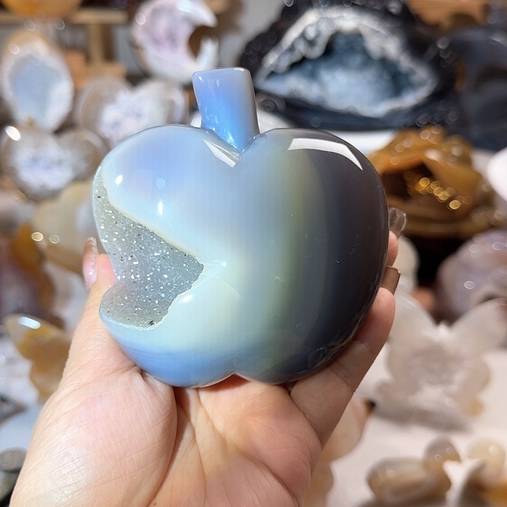 玛瑙/玉髓无未镶嵌咬了一口的苹果