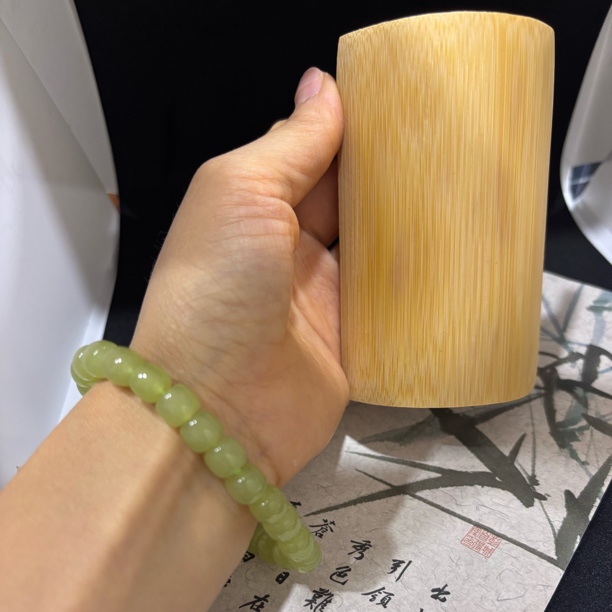 新款8m左右柠檬黄珠串