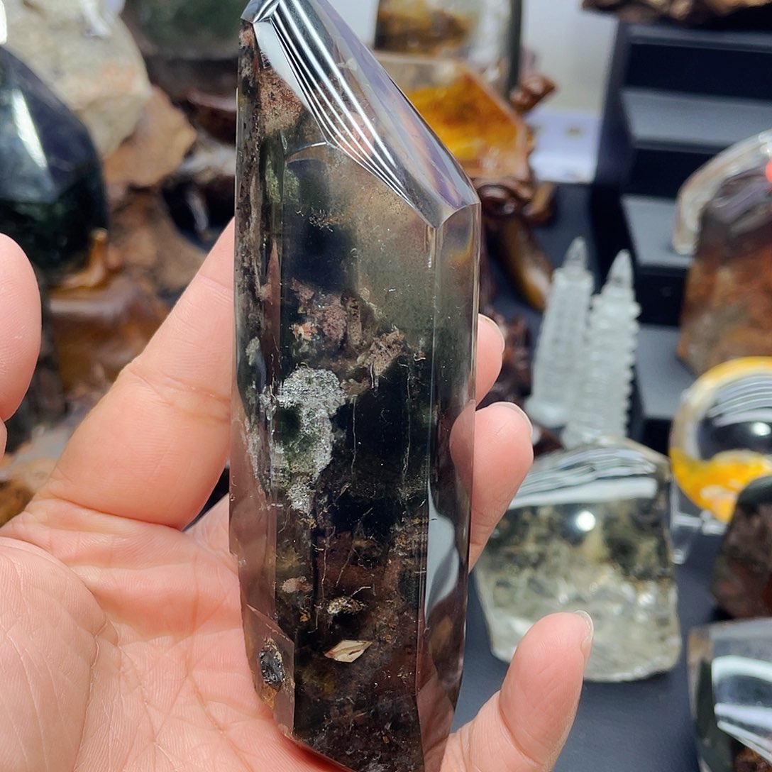 未镶嵌水晶大型摆件（非配饰）