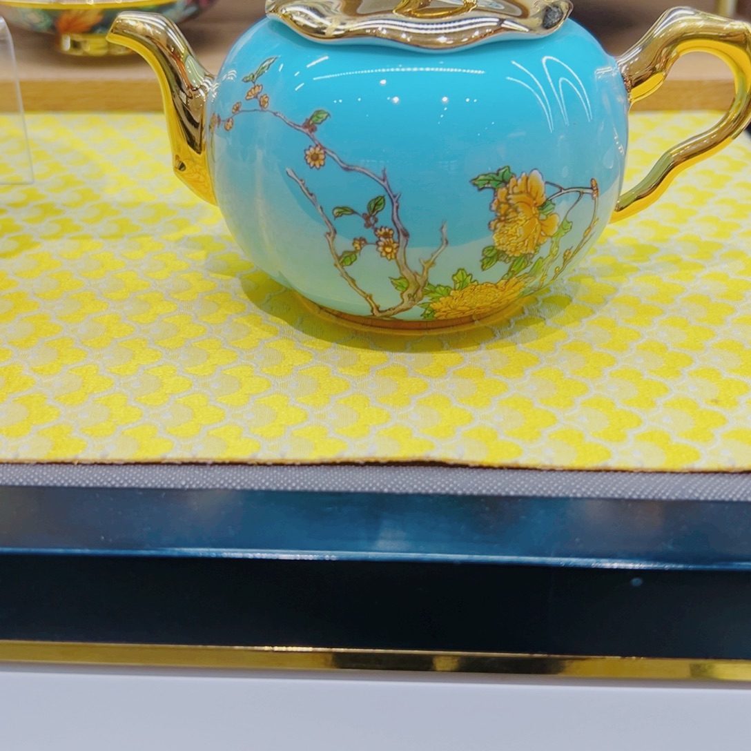 妞***子西湖蓝300毫升茶壶