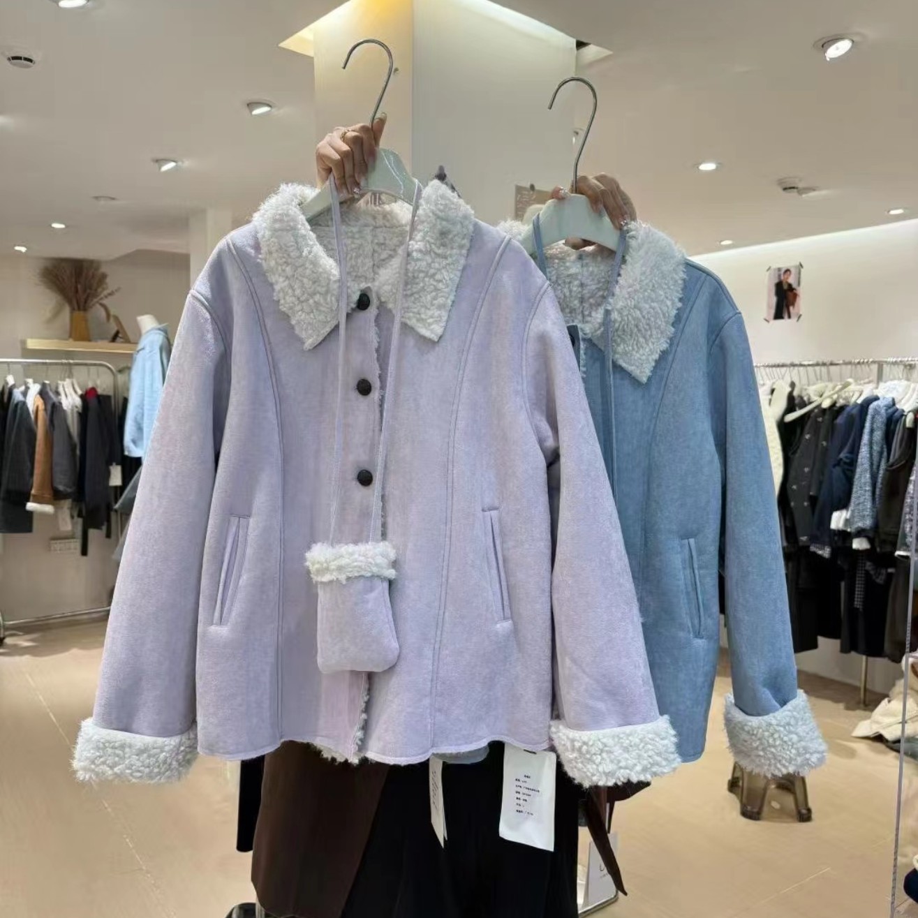 大码拼接风衣单排扣翻领上衣加厚可爱风短外套女直下摆9132