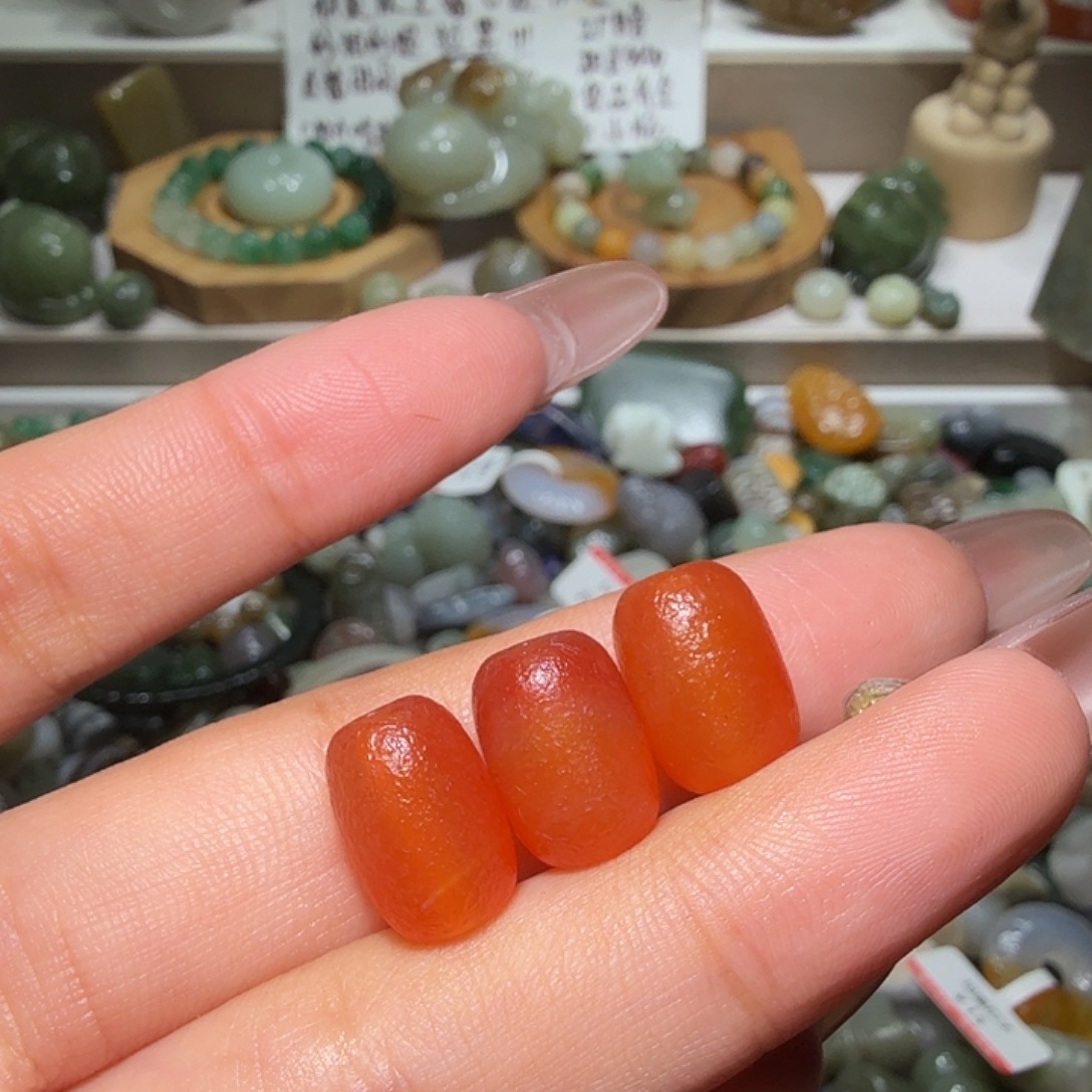 和田玉未镶嵌珠宝奇石