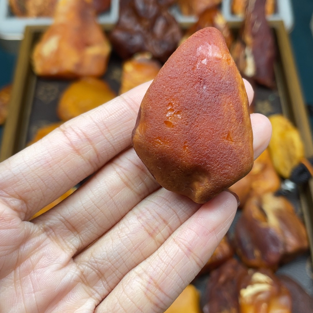 琥珀未镶嵌珠宝奇石