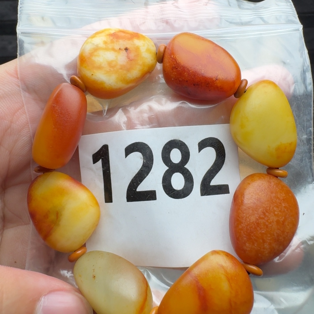 和田玉未镶嵌手串