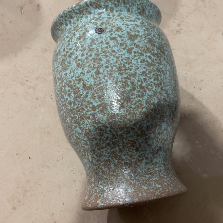 紫砂花盆口径20高度31一只小瑕疵