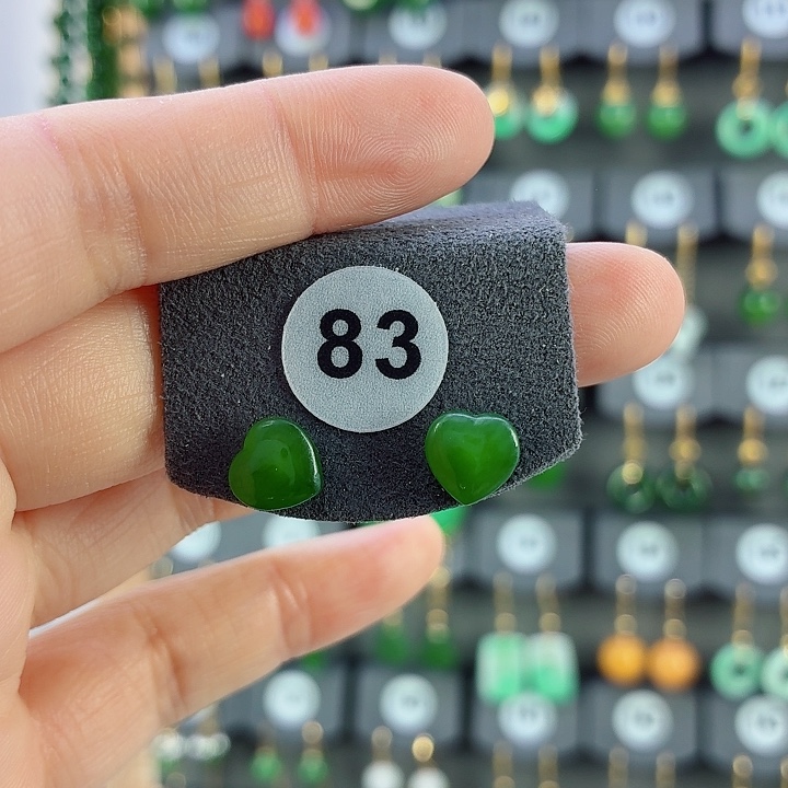 和田玉18K金镶嵌耳饰