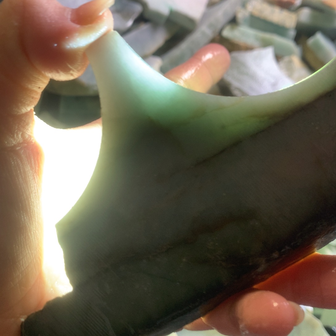 翡翠颈饰未镶嵌缅甸翡翠