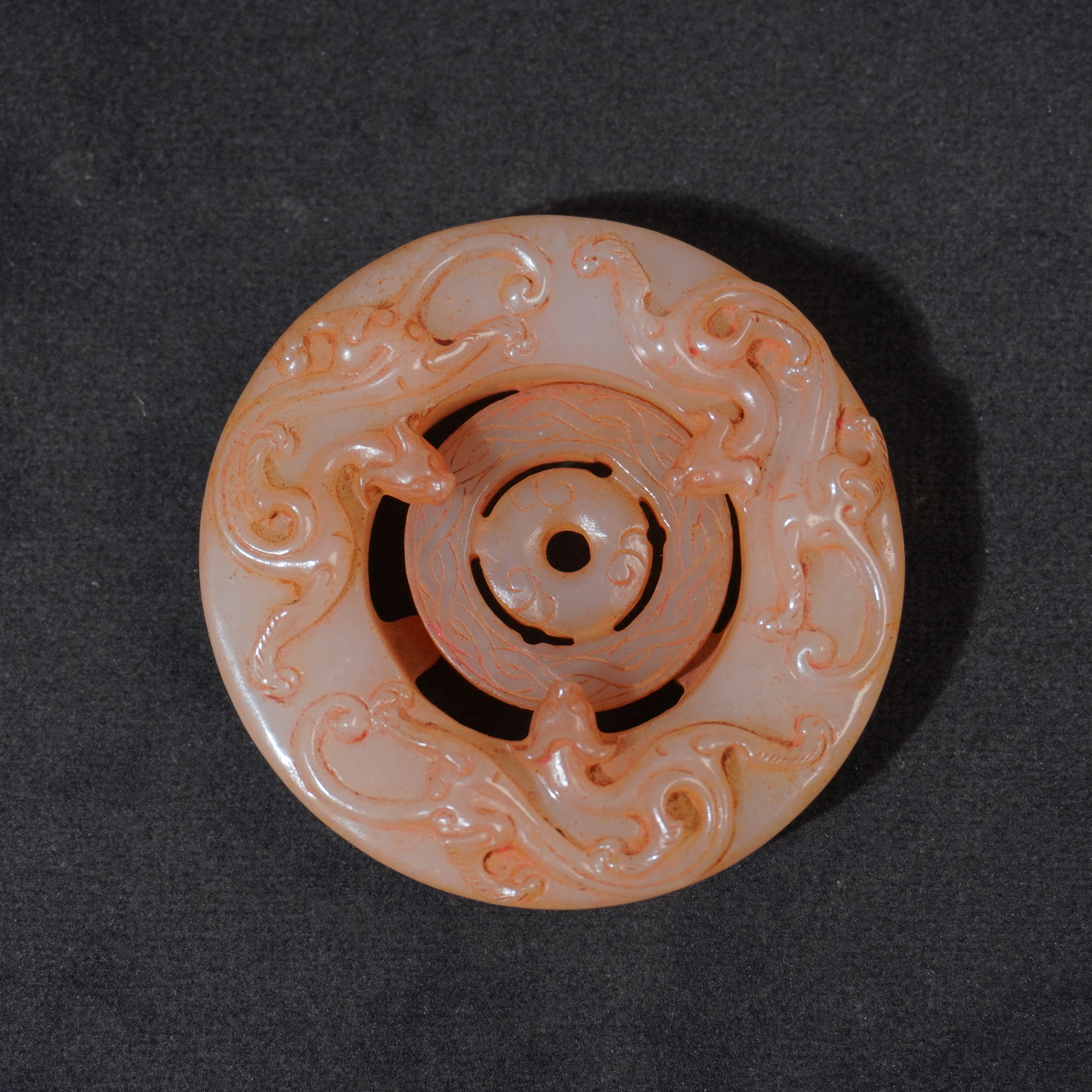 5SL2 清 和田玉螭龙镂空活环佩