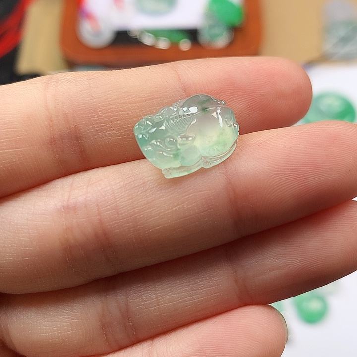 翡翠吊坠(不含链)未镶嵌b****u貔貅