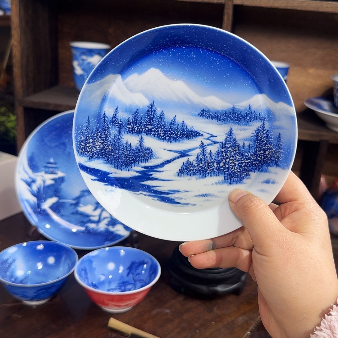 青花山水雪景壶承