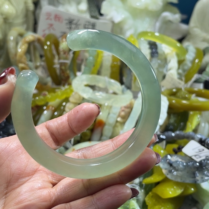 岫玉未镶嵌手镯57