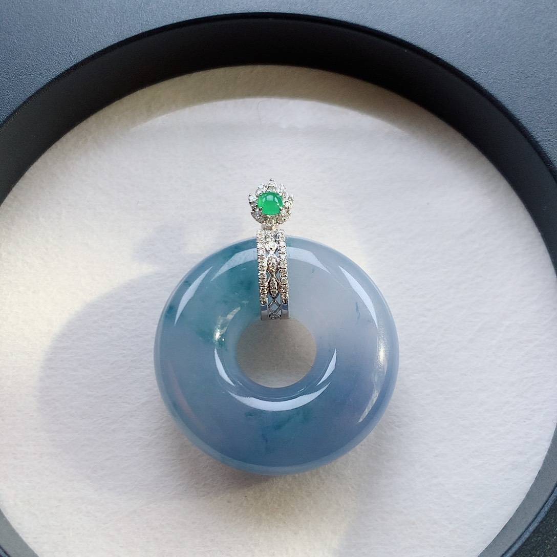 翡翠颈饰未镶嵌卡10