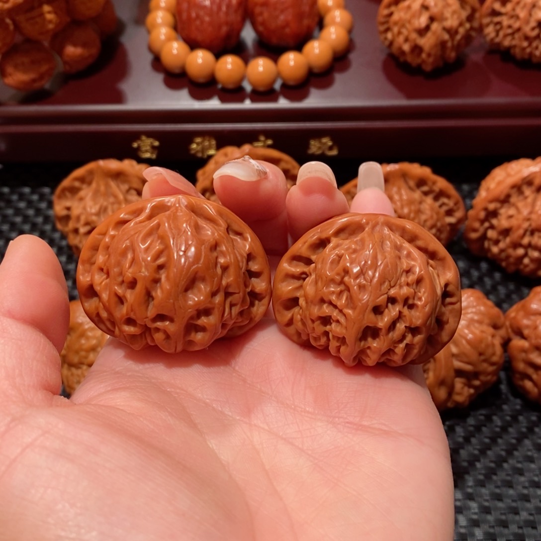 文玩核桃把件宫灯