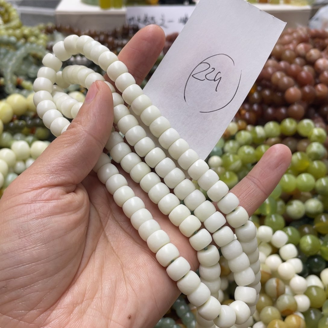 蛇纹石玉手链未镶嵌