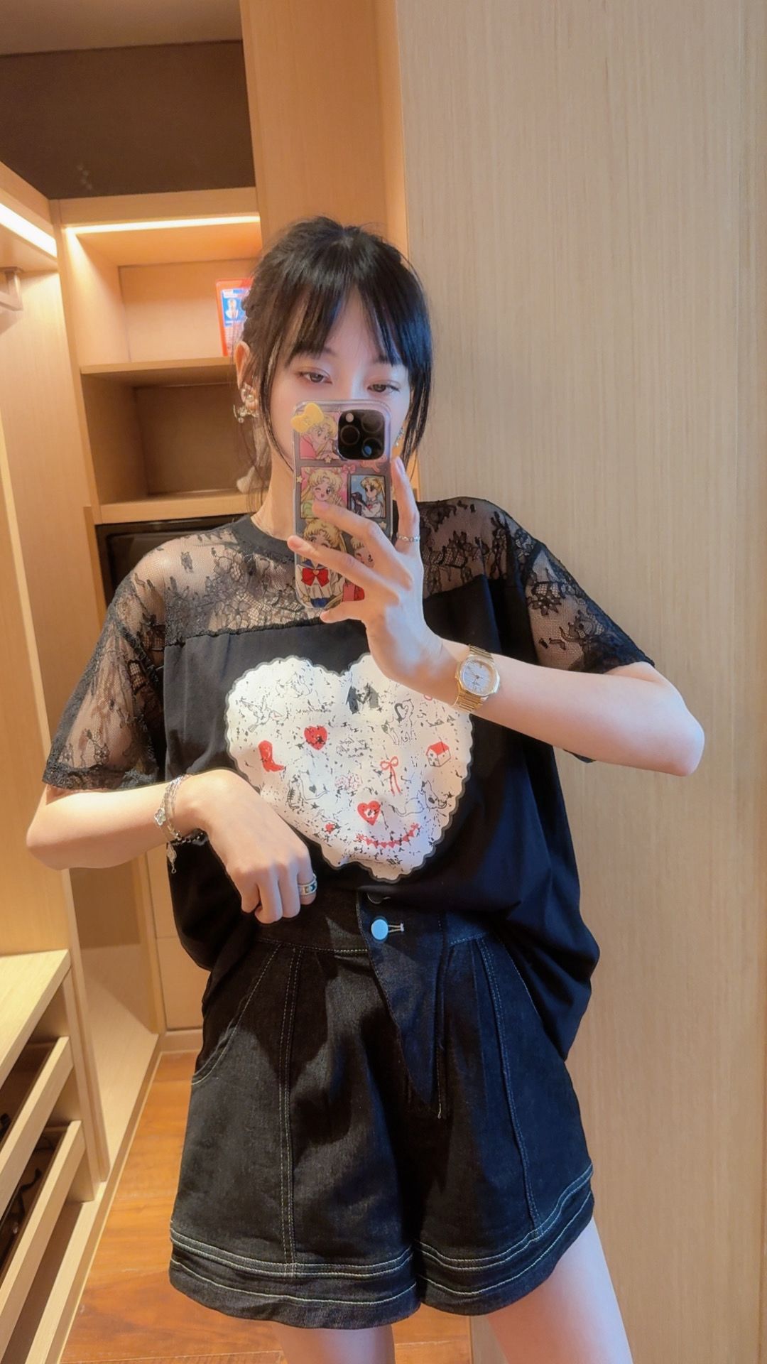 【张静芝】韩国新品~蕾丝拼接圆领爱心印花黑色短袖显瘦T恤