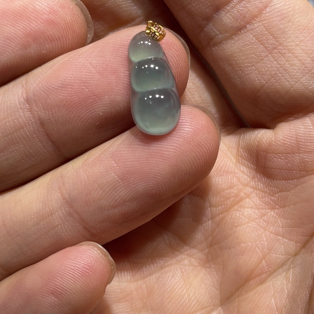 【闪购商品】翡翠颈饰未镶嵌天然翡翠冰种豆子