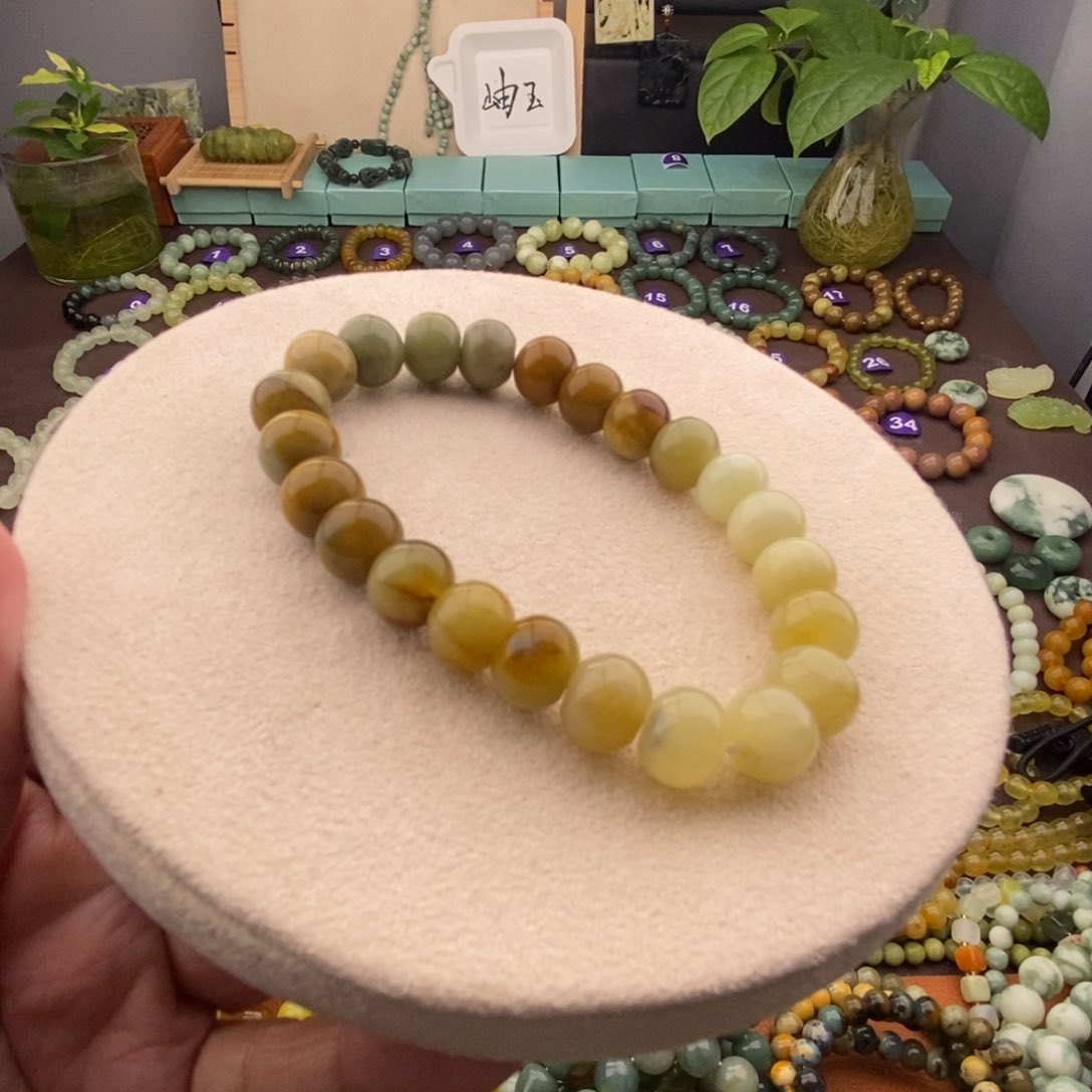 蛇纹石玉手串未镶嵌