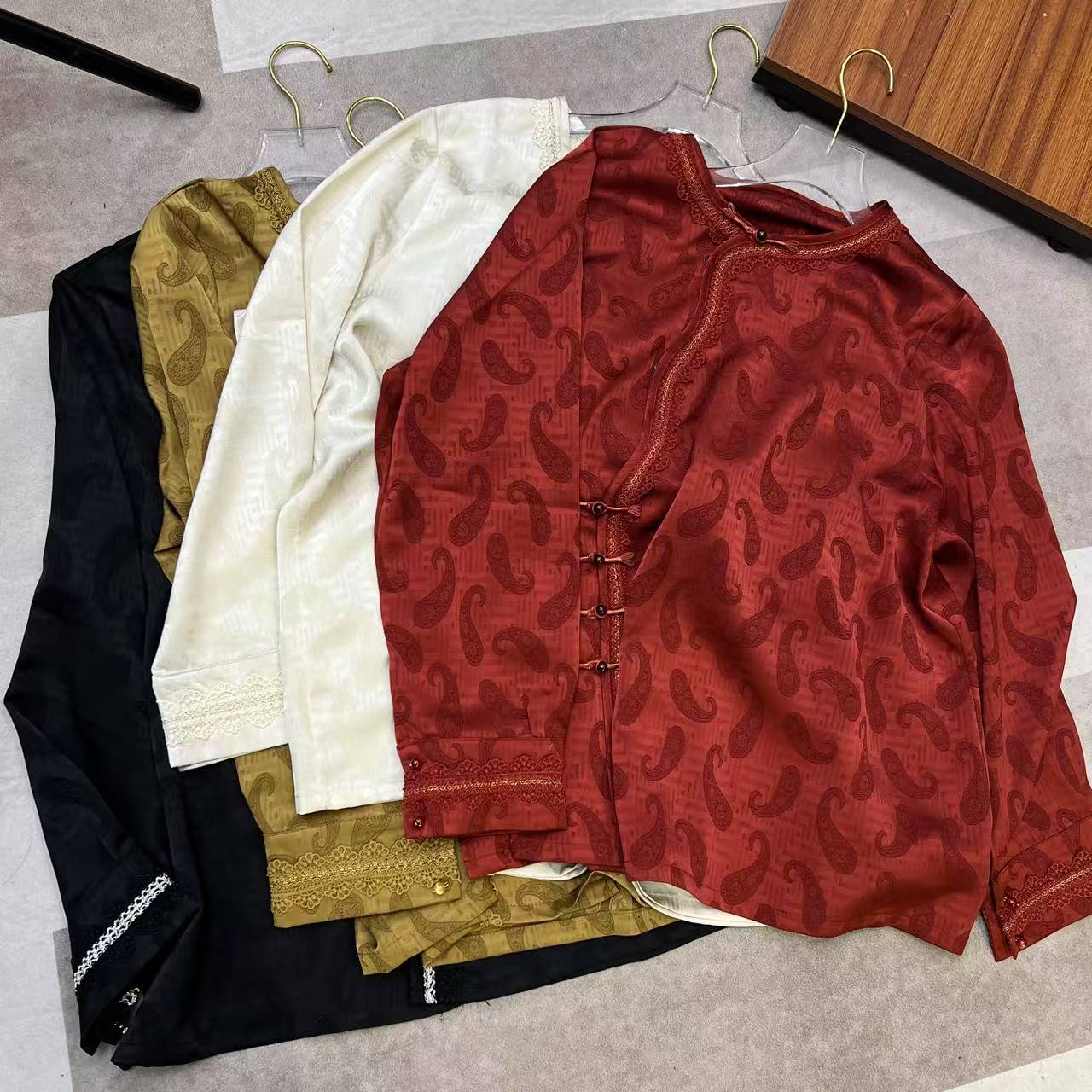 【甄胖·好树花生】新中式大码女装醋酸暗纹提花打底衬衫