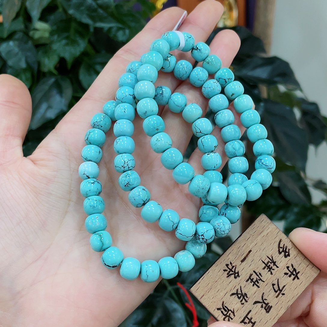 绿松石颈饰未镶嵌