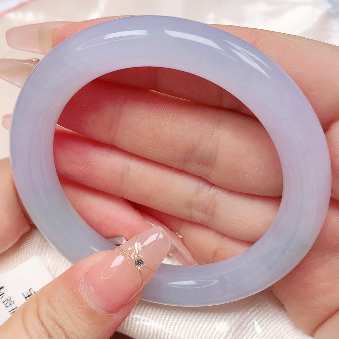 翡翠手镯未镶嵌抖音838