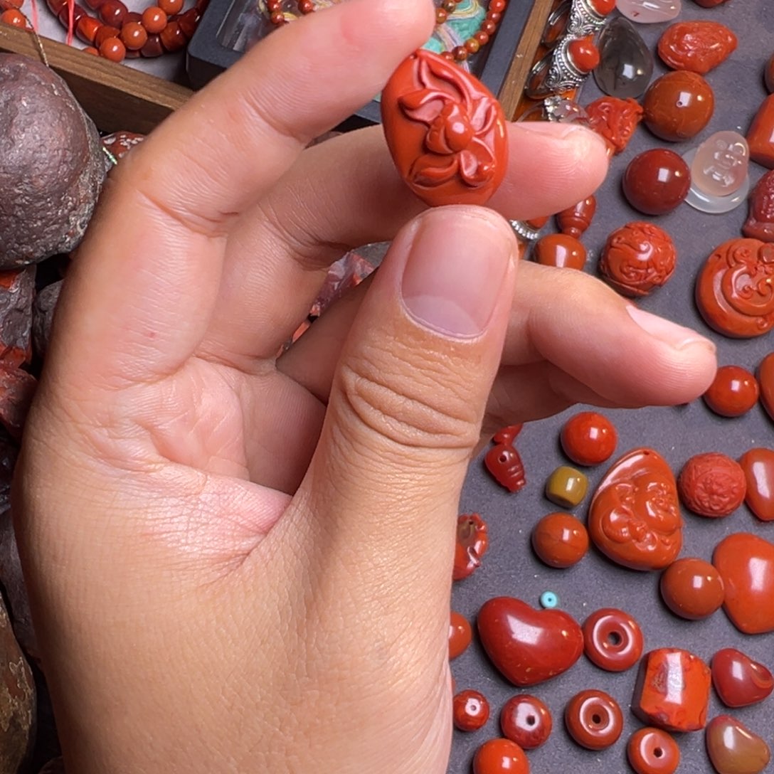 彩***豆南红玛瑙未镶嵌手链