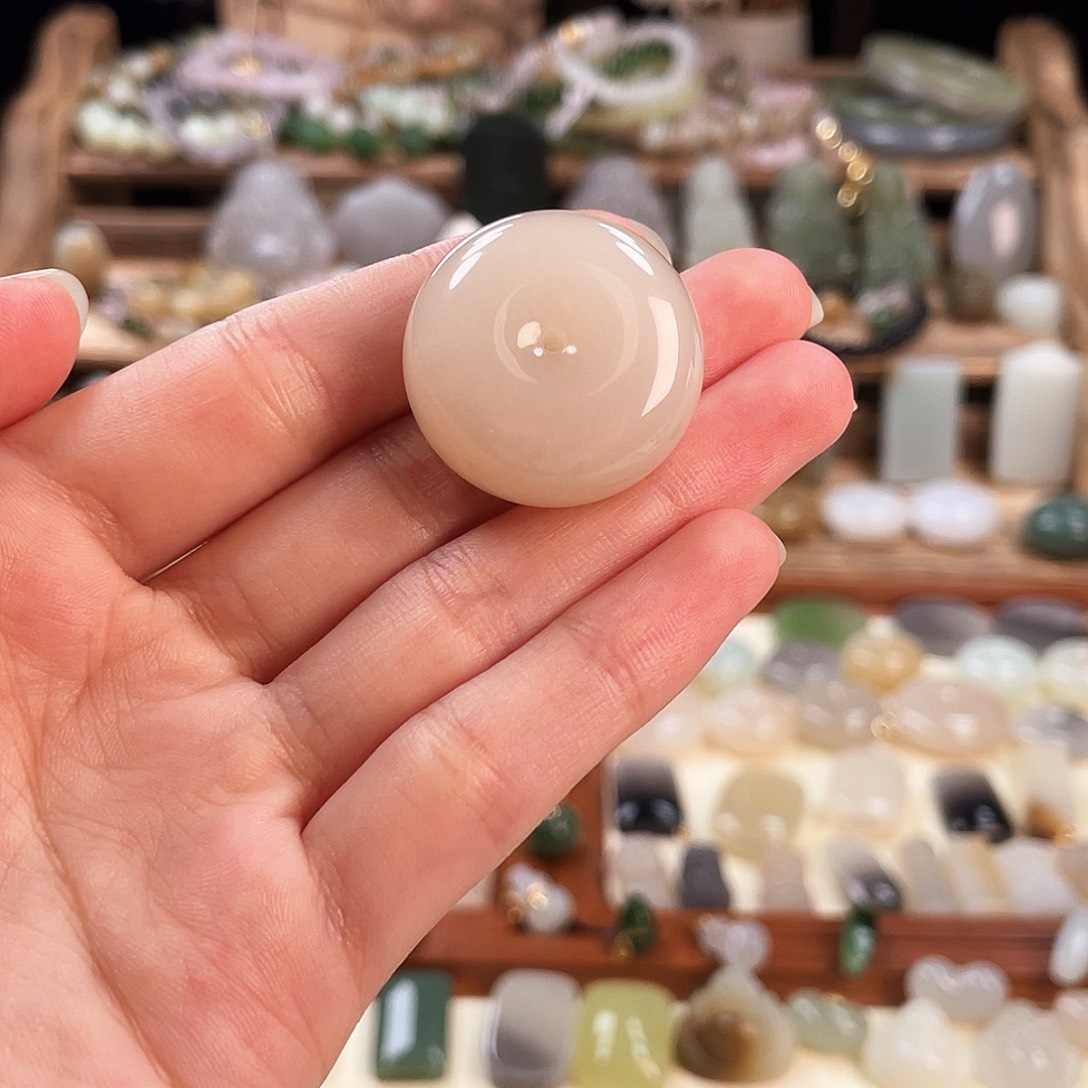 吊坠(赠链)未镶嵌和田玉