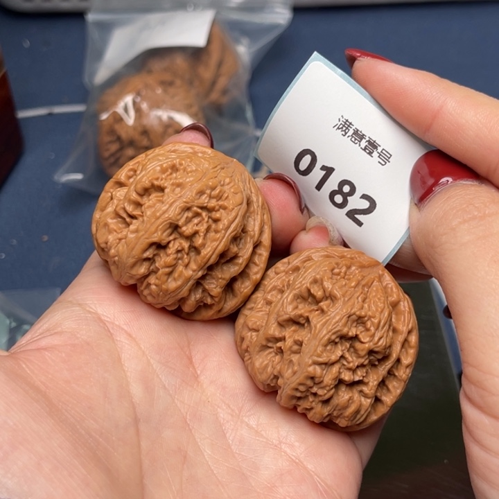 文玩核桃把件粗筋40