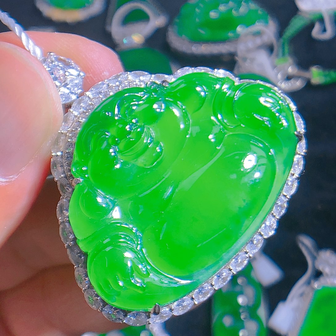 翡翠颈饰银S925镶嵌吊坠