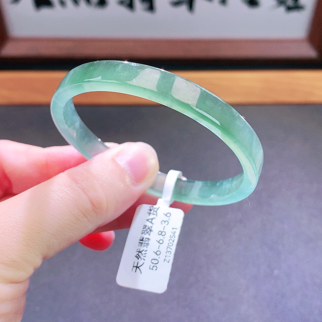 翡翠未镶嵌手镯天然翡翠