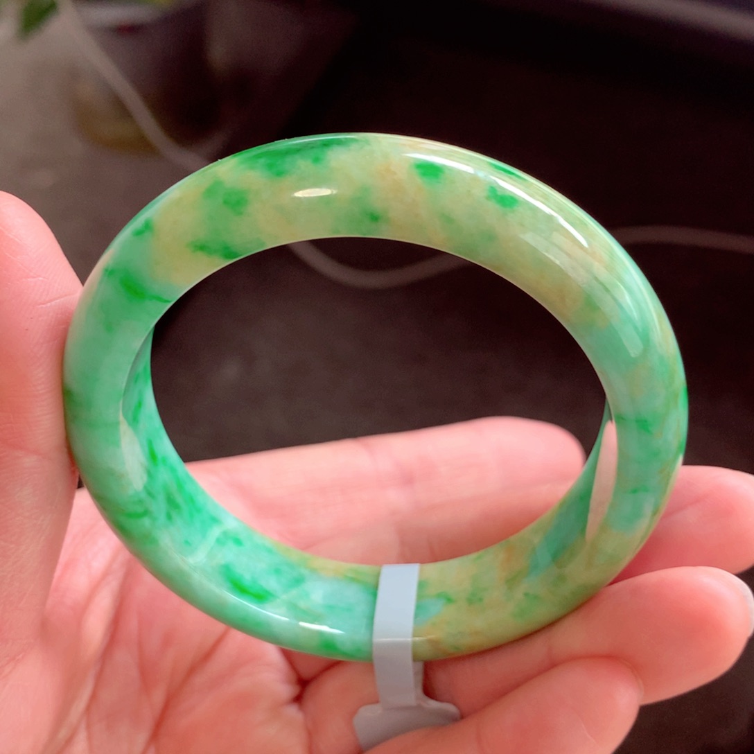 翡翠手镯未镶嵌茉**香缅甸翡翠