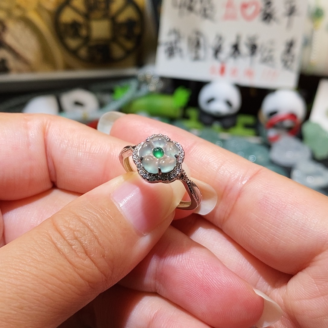 翡翠银S925镶嵌颈饰小花戒指
