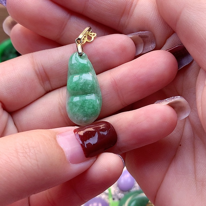 翡翠颈饰银S925镶嵌翡翠