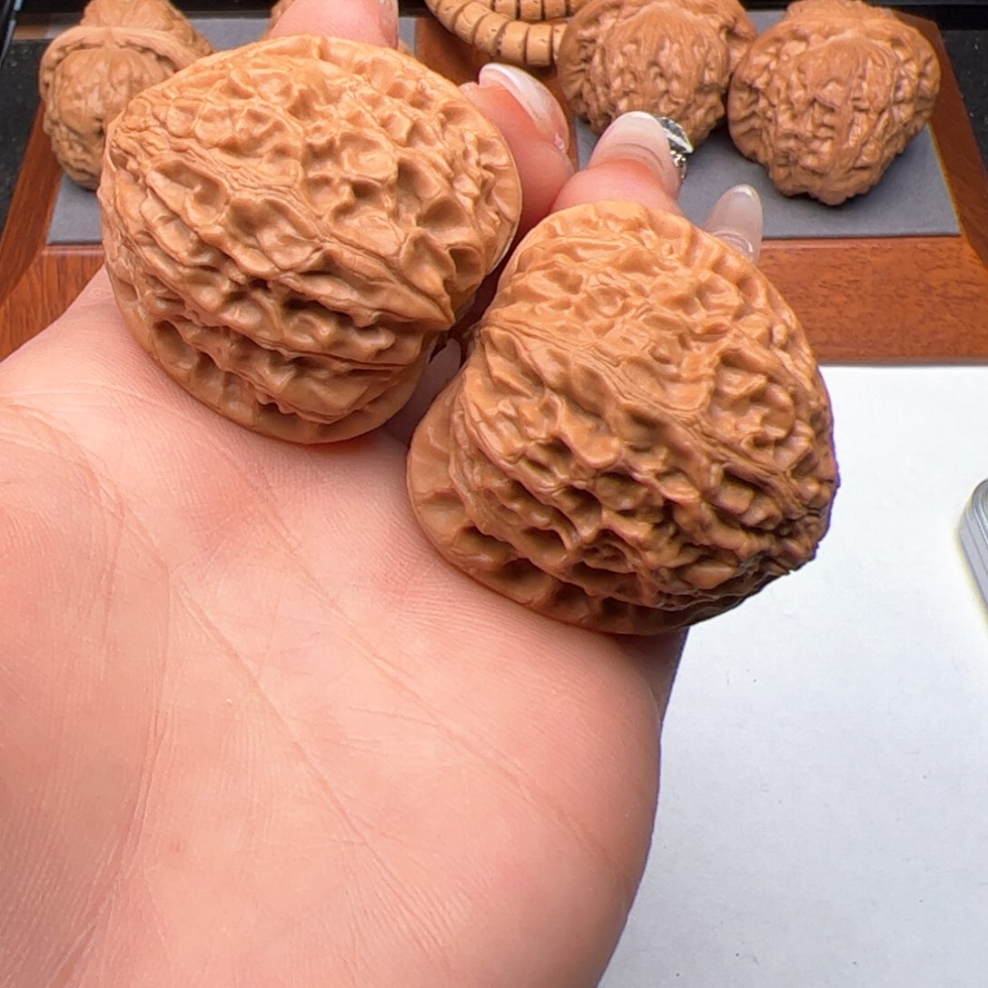 文玩核桃把件金牛38丽