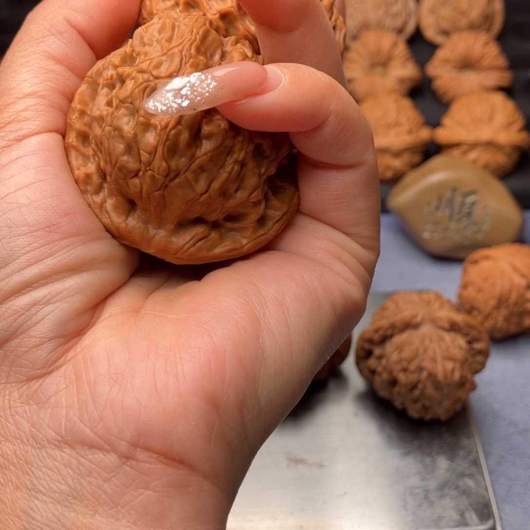 文玩核桃把件温***生狮子王