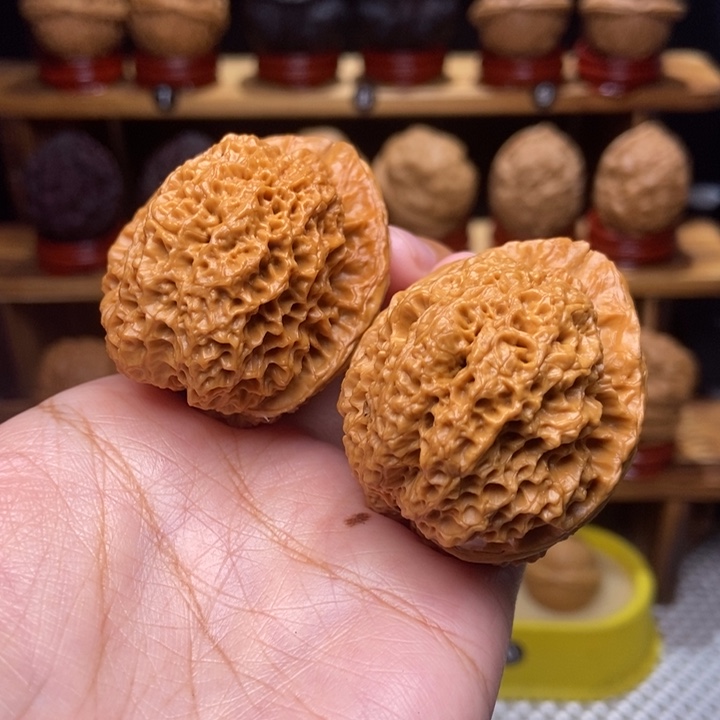 文玩核桃吊坠大蟾王15