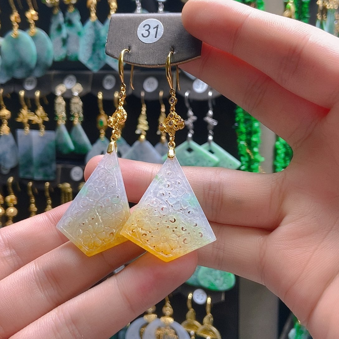 翡翠未镶嵌耳饰翡翠