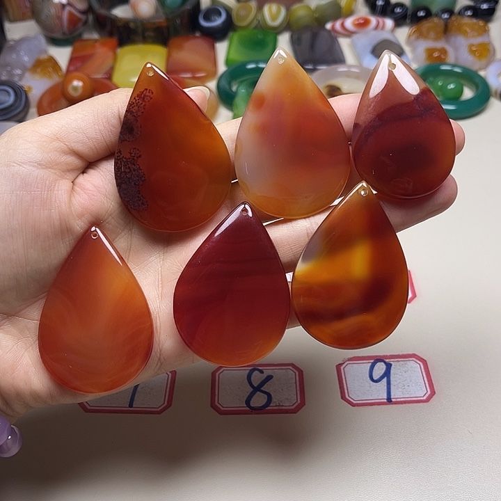 我***鱼玛瑙/玉髓未镶嵌颈饰