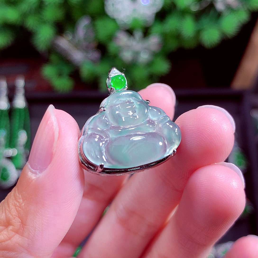 颈饰未镶嵌翡翠天然