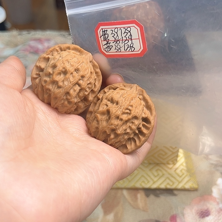 文玩核桃把件非嫁接北京