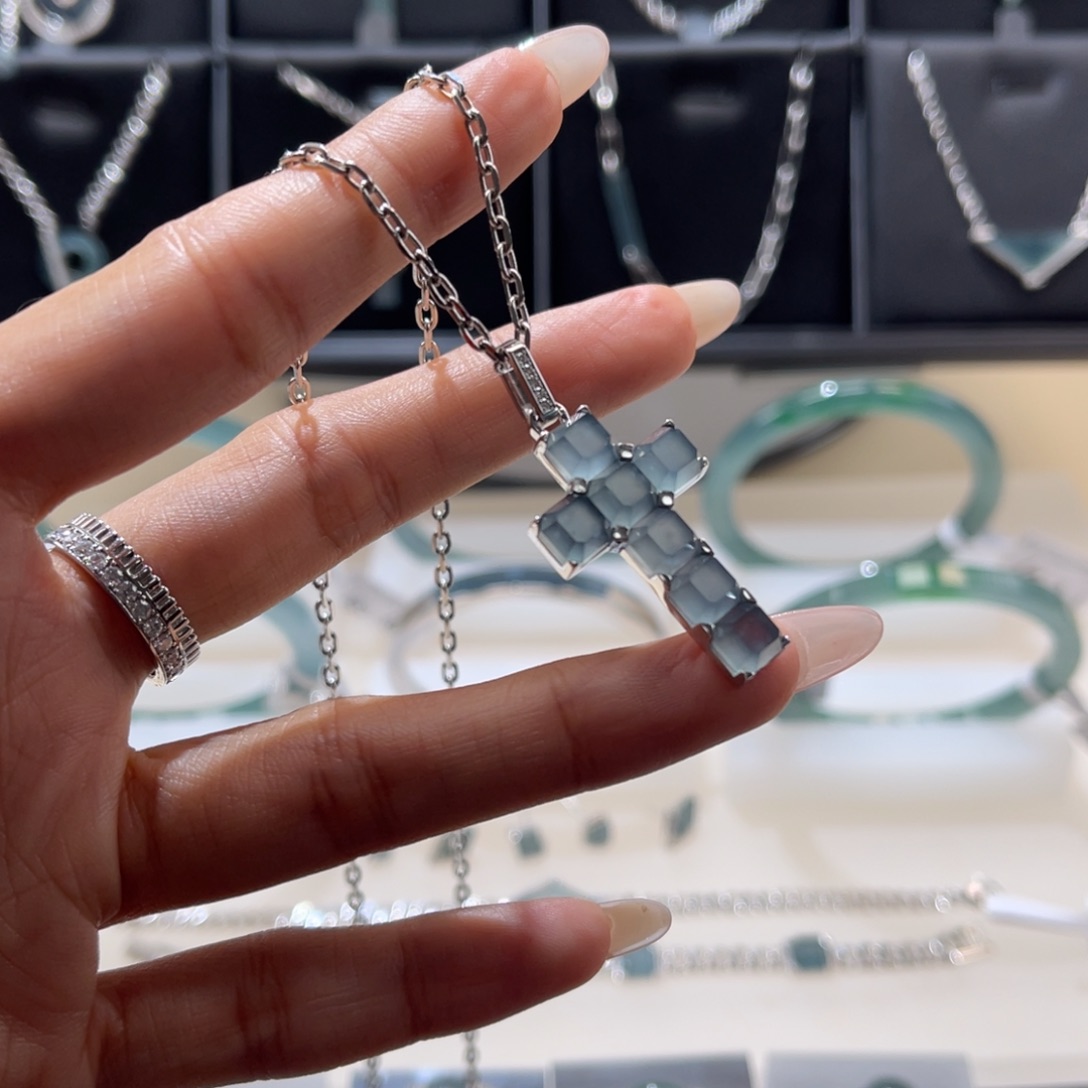 未镶嵌翡翠耳饰项链